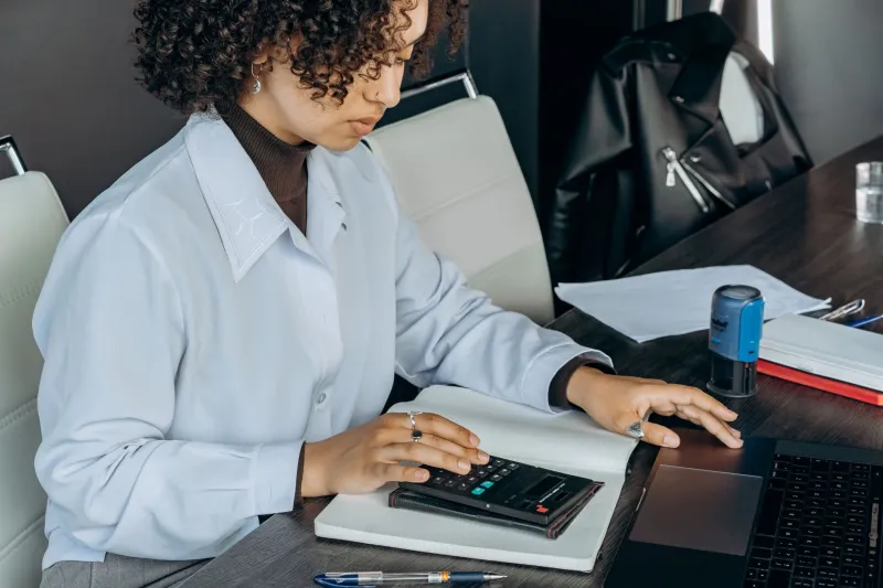 Quanto Vale o Seu Trabalho? O Guia Definitivo de Precificação para Consultores e Autônomos Brasileiros
