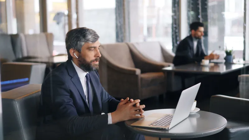 LinkedIn no Brasil: Da Conexão ao Contrato — Como Profissionais Estão Monetizando a Maior Rede Profissional do País